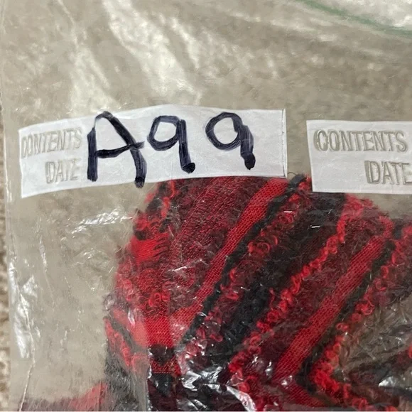 Ali Miles Sweater Womens Large Red Black Cowl Sleeve Art To Wear A99 - Picture 12 of 12